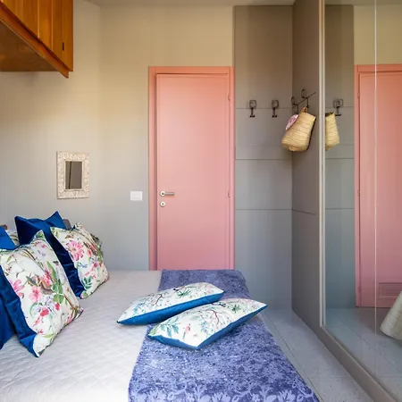 Apartamento In Italy With Grand Seaview Terrace