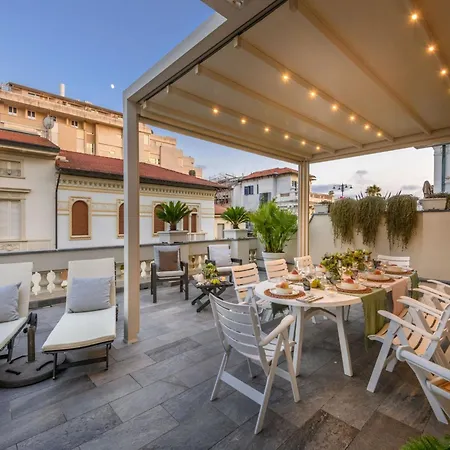 In Italy With Grand Seaview Terrace *